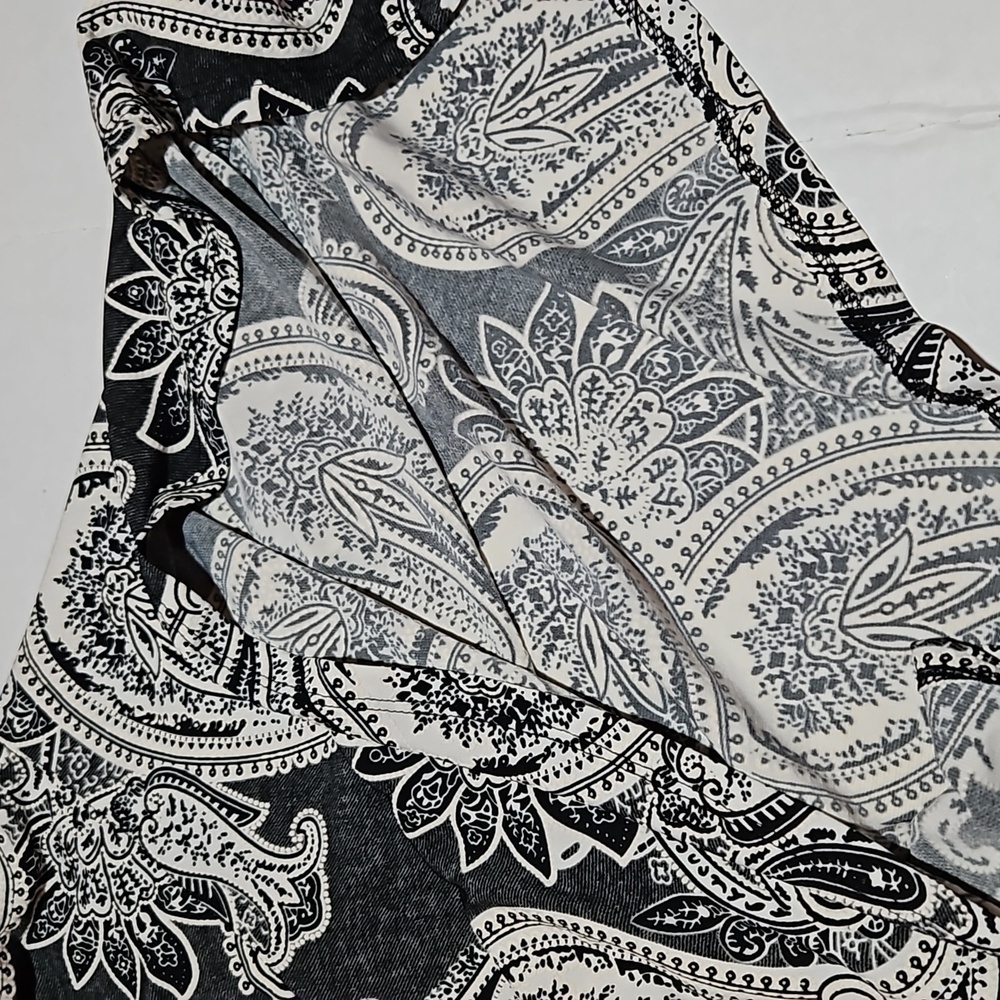 Sandra Darren | Gray and Cream Paisly Faux Wrap Knit Dress - Picture 12 of 12